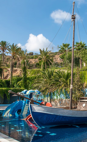 MinosImperial boatpool 1